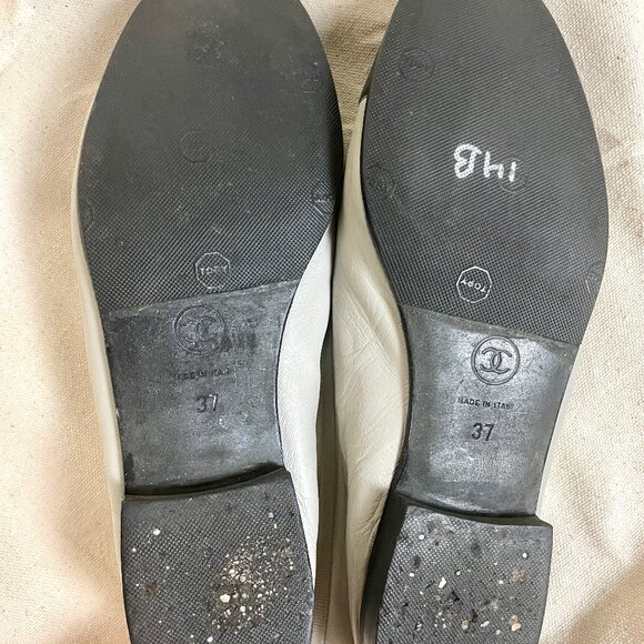 Authentic CHANEL Classic Ballet Flat Two Tone Cap Toe EU 37 - Picture 10 of 10